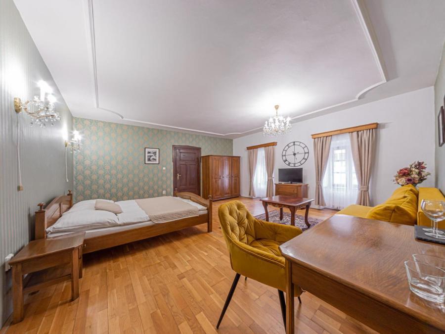 Hotel Salamander - Garni Banská Štiavnica Dış mekan fotoğraf