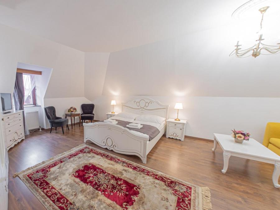 Hotel Salamander - Garni Banská Štiavnica Dış mekan fotoğraf